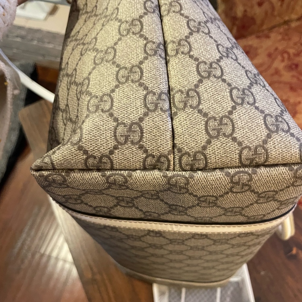 Gucci Beige and Brown GG Canvas Tote - Picture 4 of 9